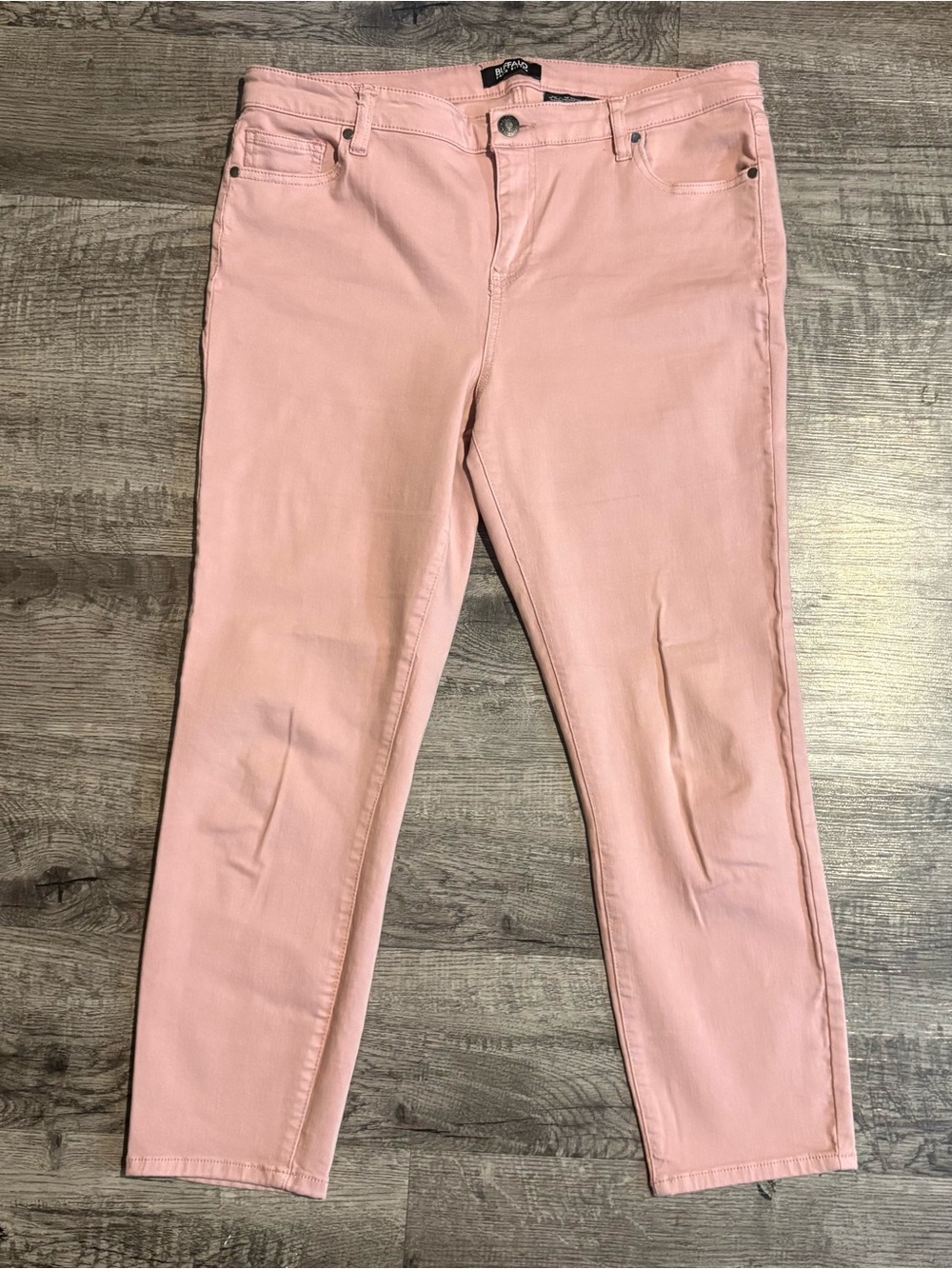 Buffalo David Bitton Pants Women’s 14 Pink Aubrey Mid Rise Super Soft Capri